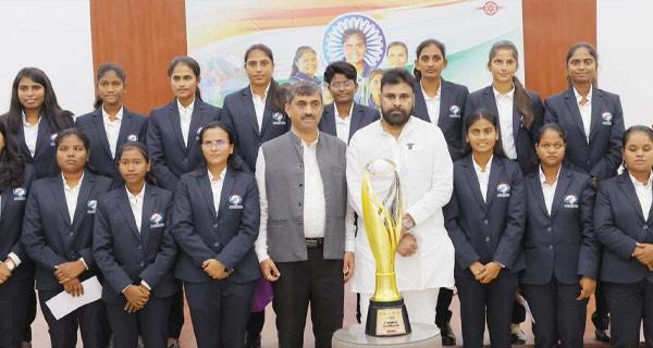Dy CM Pawan Kalyan become like an elder brother to blind women's cricket team