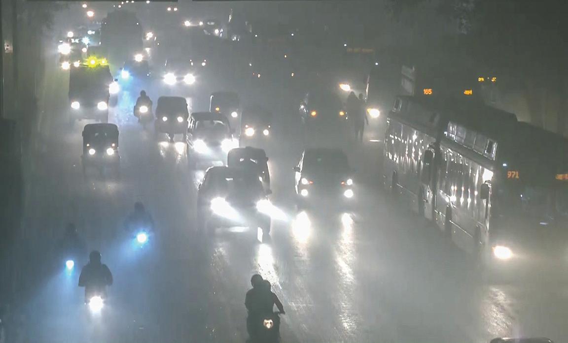 DENSE FOG GROUNDS DELHI FLIGHTS, DELAYS MESSI’S ARRIVAL