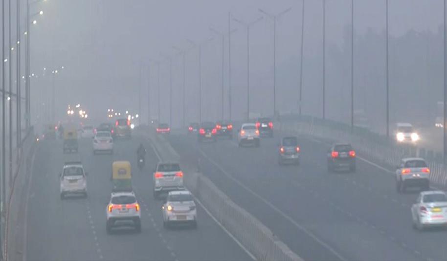 Delhi air quality sees slight improvement, AQI at 328