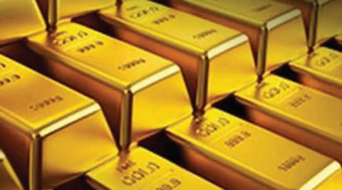 Falling global interest rates push gold higher