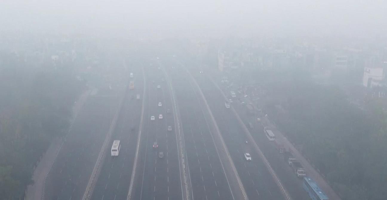 DELHI'S AIR QUALITY SLIPS INTO 'VERY POOR' CATEGORY
