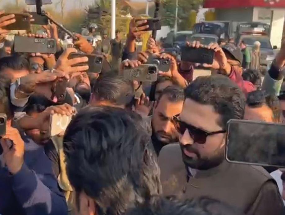 PTI Draws Red Line, Pushes Street Movement