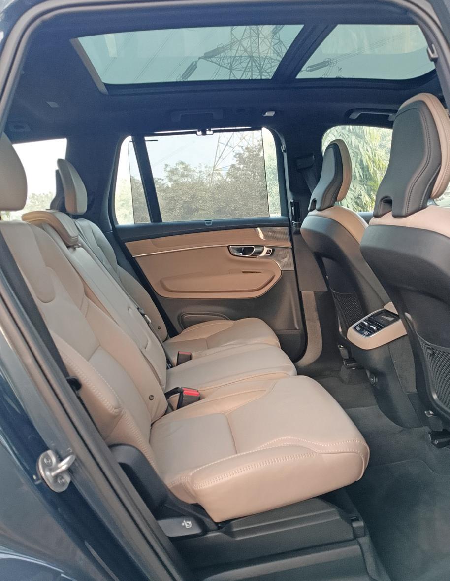 Volvo XC90 B5 AWD: SweDELICIOUS!