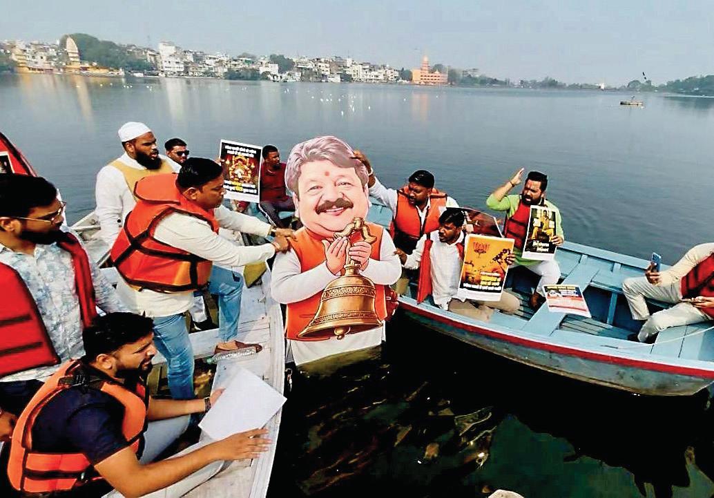 Contaminated water crisis: MP Youth Congress targets Vijayvargiya