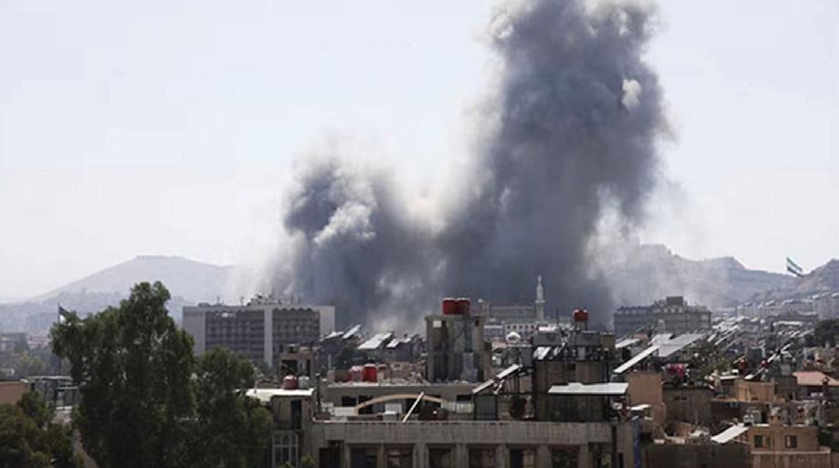 UK, France strike Islamic state arms site