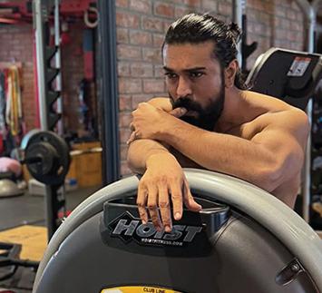 Ram Charan shares workout look for 'Peddi'