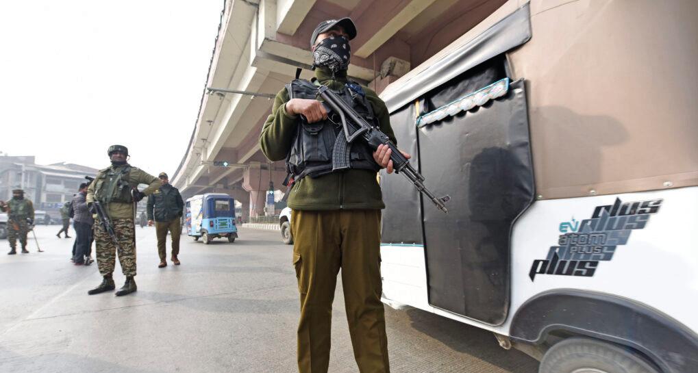 Kashmir on high alert ahead of R-Day