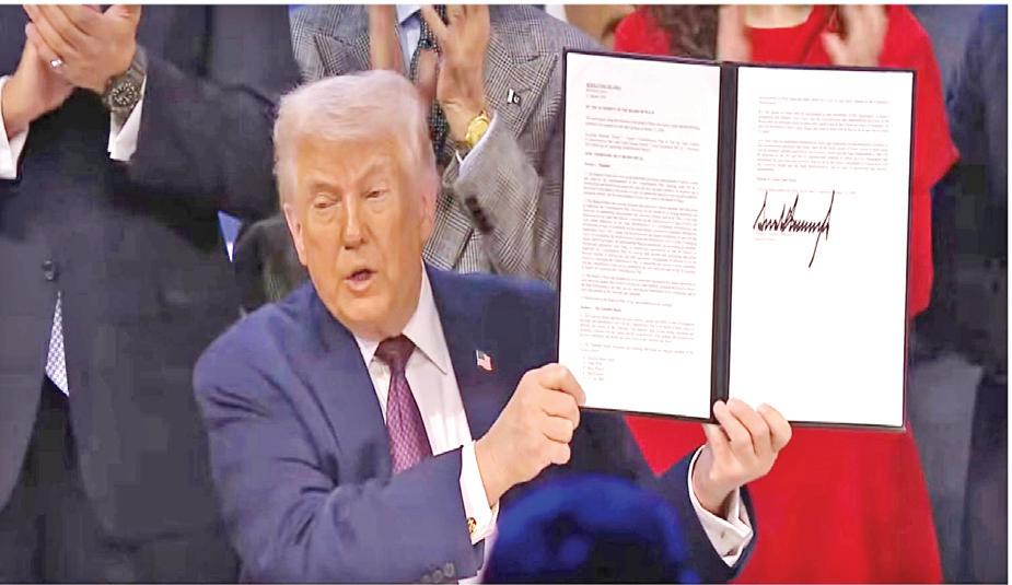 At Davos, Trump signs charter for 'Board of Peace' initiative