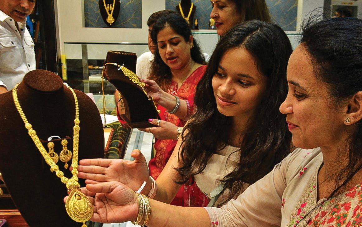 Silver, gold rally after 3-day slump on firm global cues, weak US dollar