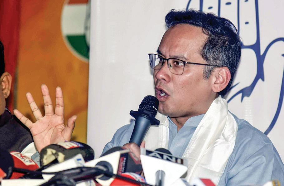 War of words escalates as Gogoi accuses Assam CM of crossing limits