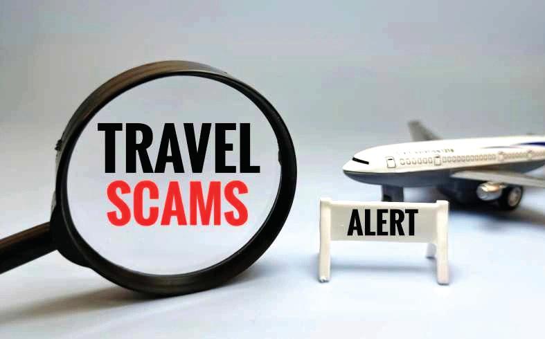 HOW TO AVOID SCAMS AND FRAUDS WHILE TRAVELING