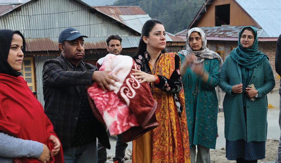 Award-winning educator extends outreach to LoC border communities