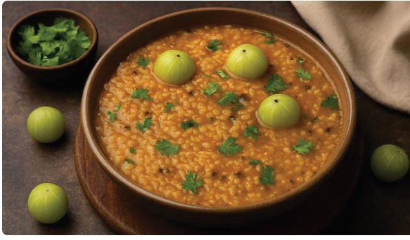 FEEL FULL, EAT LIGHT: THIS 10-MINUTE AMLA RASAM RICE FOR WEIGHT LOSS