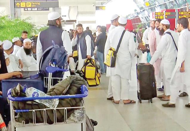 IndiGo, Emirates, Qatar Airways halt services