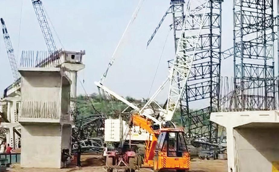 5 killed as storm triggers bridge collapse in UP's Hamirpur