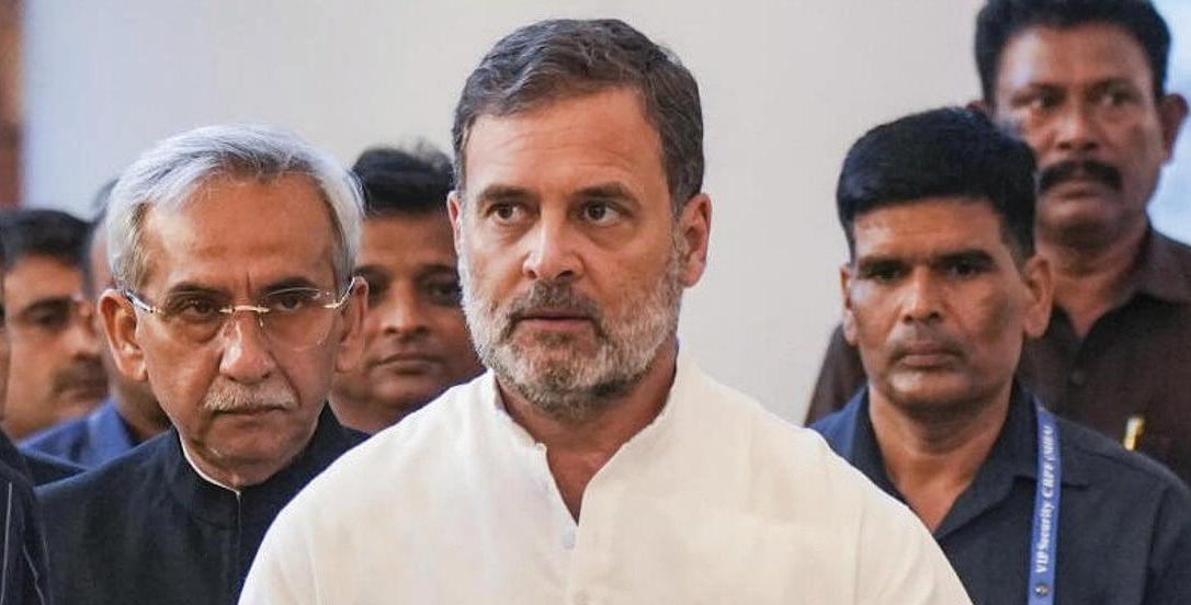 RAHUL MEETS PUNJAB CONGRESS LEADERS