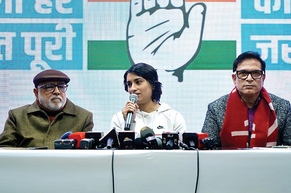 जाट समाज के ओबीसी आरक्षण पर आम आदमी पार्टी और भाजपा सिर्फ राजनीति न करें: विनेश फोगाट