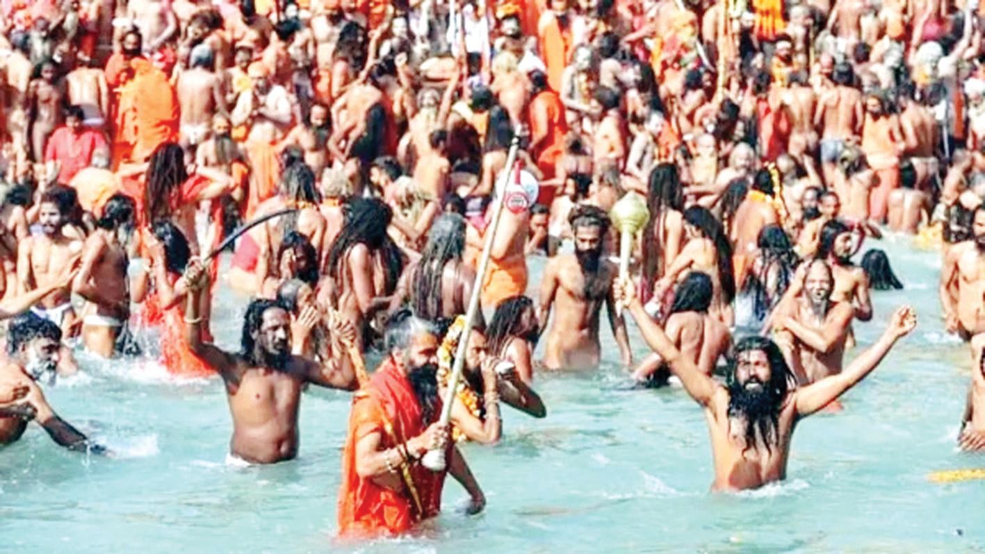 महाकुंभ से उत्तर प्रदेश के धार्मिक पर्यटन अर्थव्यवस्था में बूम, तेजी से बढ़ रहे पर्यटक