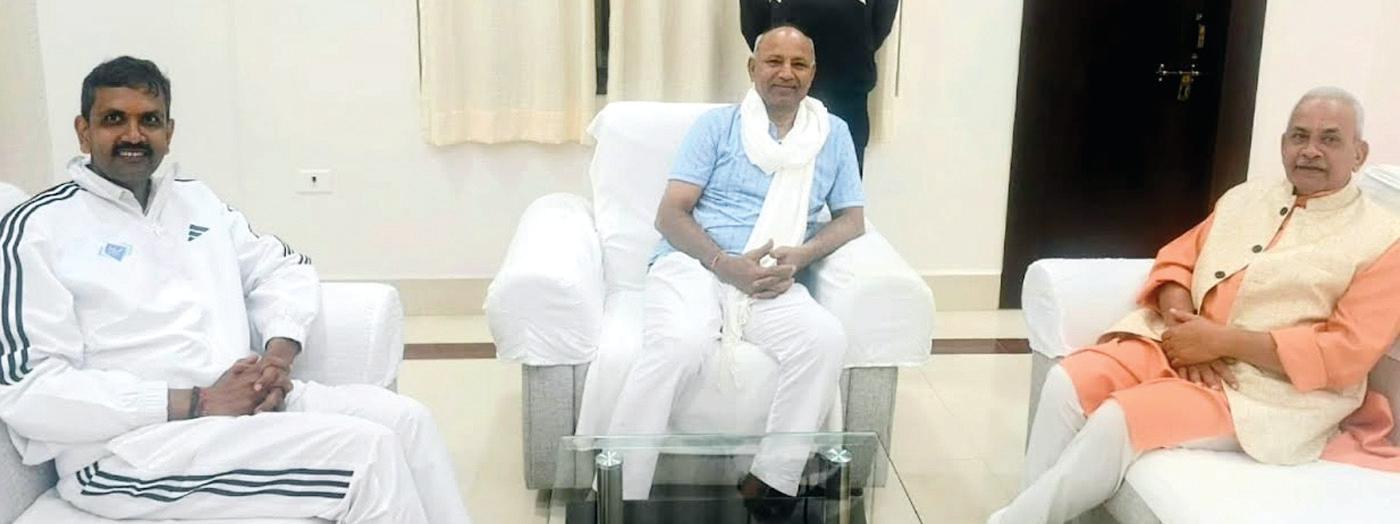 मेघालय के राज्यपाल से मिले राज्य सूचना आयुक्त, काशी के विकास पर हुई चर्चा