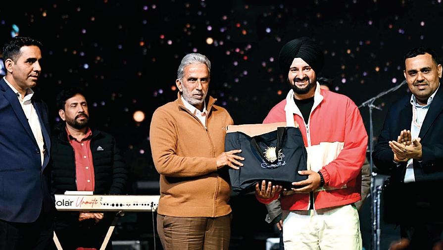 अंतरराष्ट्रीय शिल्प महाकुंभ की मह स्टेज पर रही पंजाबी गीतों की धूम