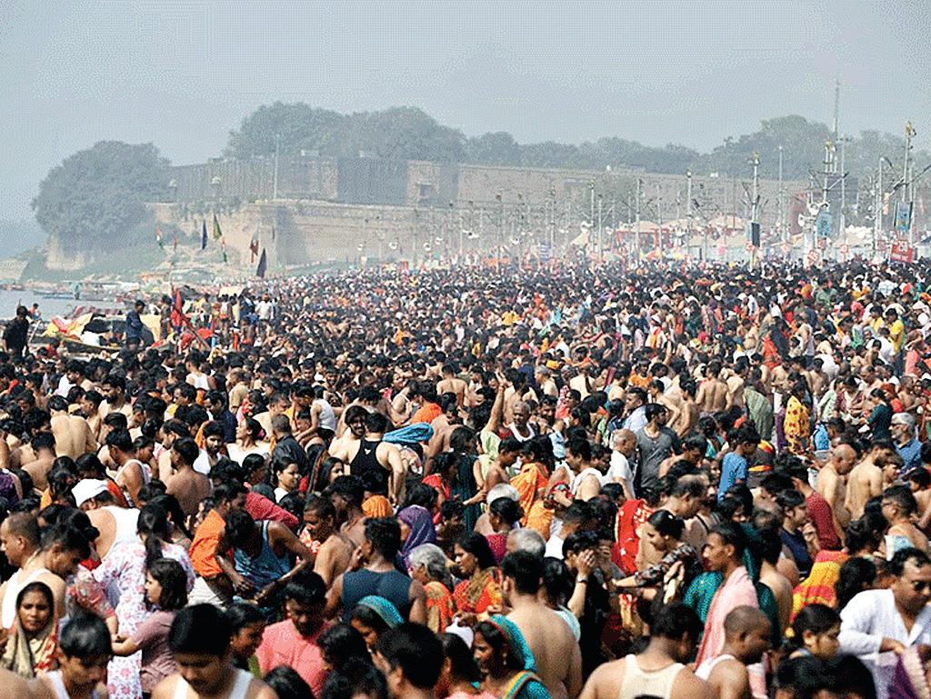 महाकुंभ का आखिरी वीकेंड, आज से बढ़ेगी भीड़, लग रहा लम्बा जाम