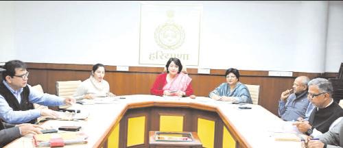 संज्ञेय अपराधों में तुरन्त कार्यवाही करें अधिकारी : डॉ. सुमिता मिश्रा