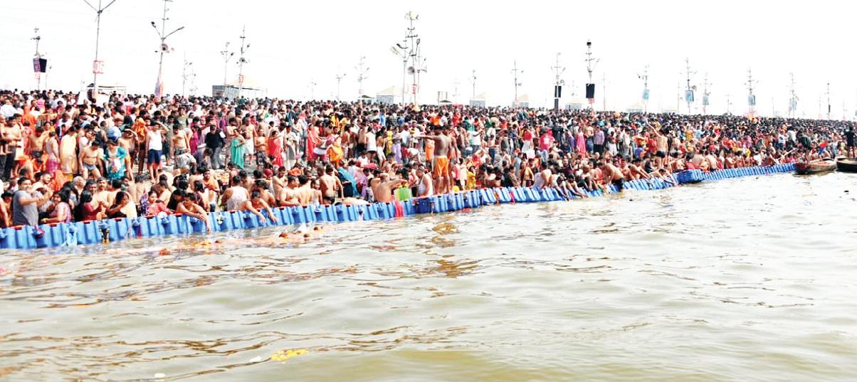 भव्य-दिव्य महाकुंभ का समापन, 66 करोड़ से अधिक लोग पहुंचे, वाराणसी में भी जबरदस्त भीड़ उमड़ी