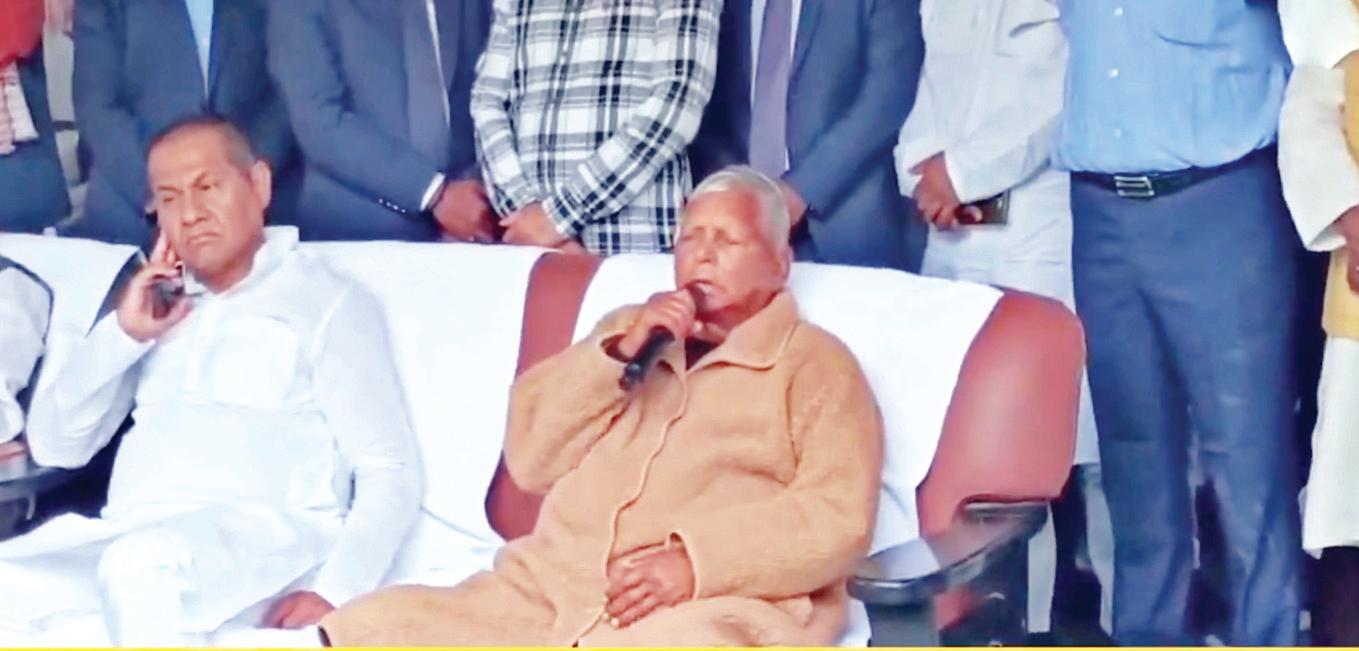 विधायक श्रीकांत यादव के आवास पर पहुंचे लालू यादव