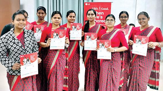 राजधानी में चलाया मेगा रक्तदान अभियान, लाइफ इज गुड व्हेन लाइफ्स शेयर्ड पहल से हजारों लोगों को प्रेरणा