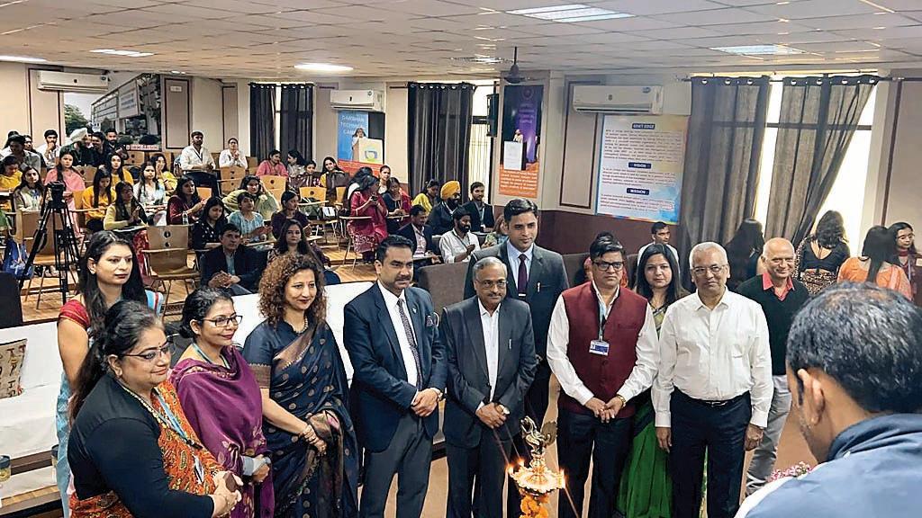 प्रथम दिवस राष्ट्रीय संगोष्ठी:उच्च शिक्षा पर कृत्रिम बुद्धिमत्ता का सामाजिक-आर्थिक प्रभाव और राष्ट्रीय शिक्षा नीति 2020