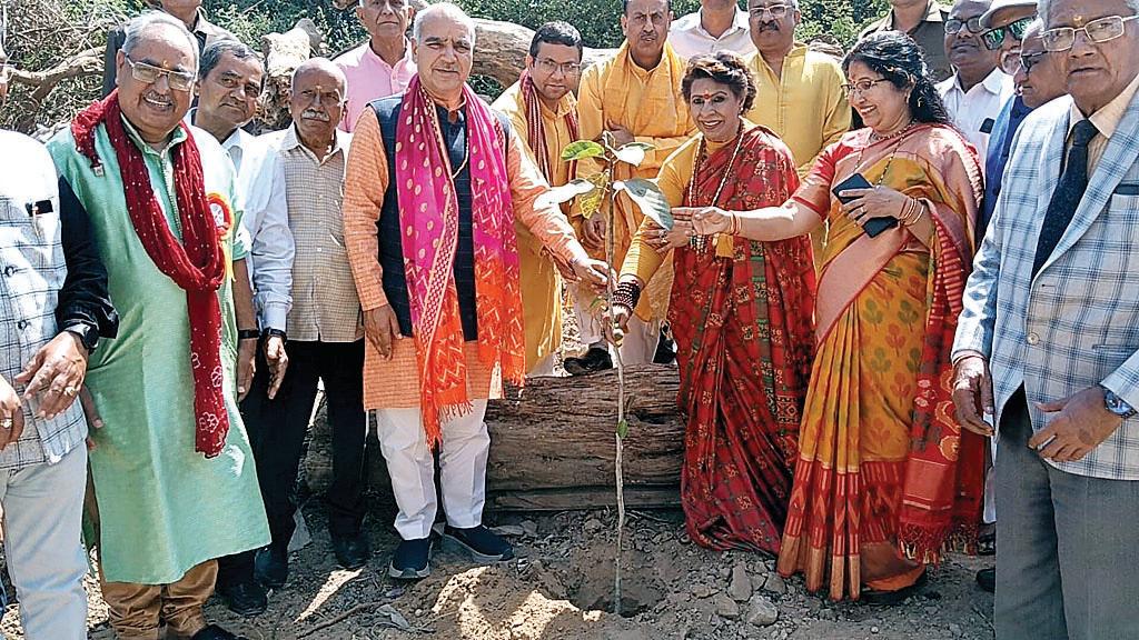 हर्षोल्लास के साथ मनाया गया सन्त नामदेव महाराज मूर्ति स्थापना दिवस समारोह