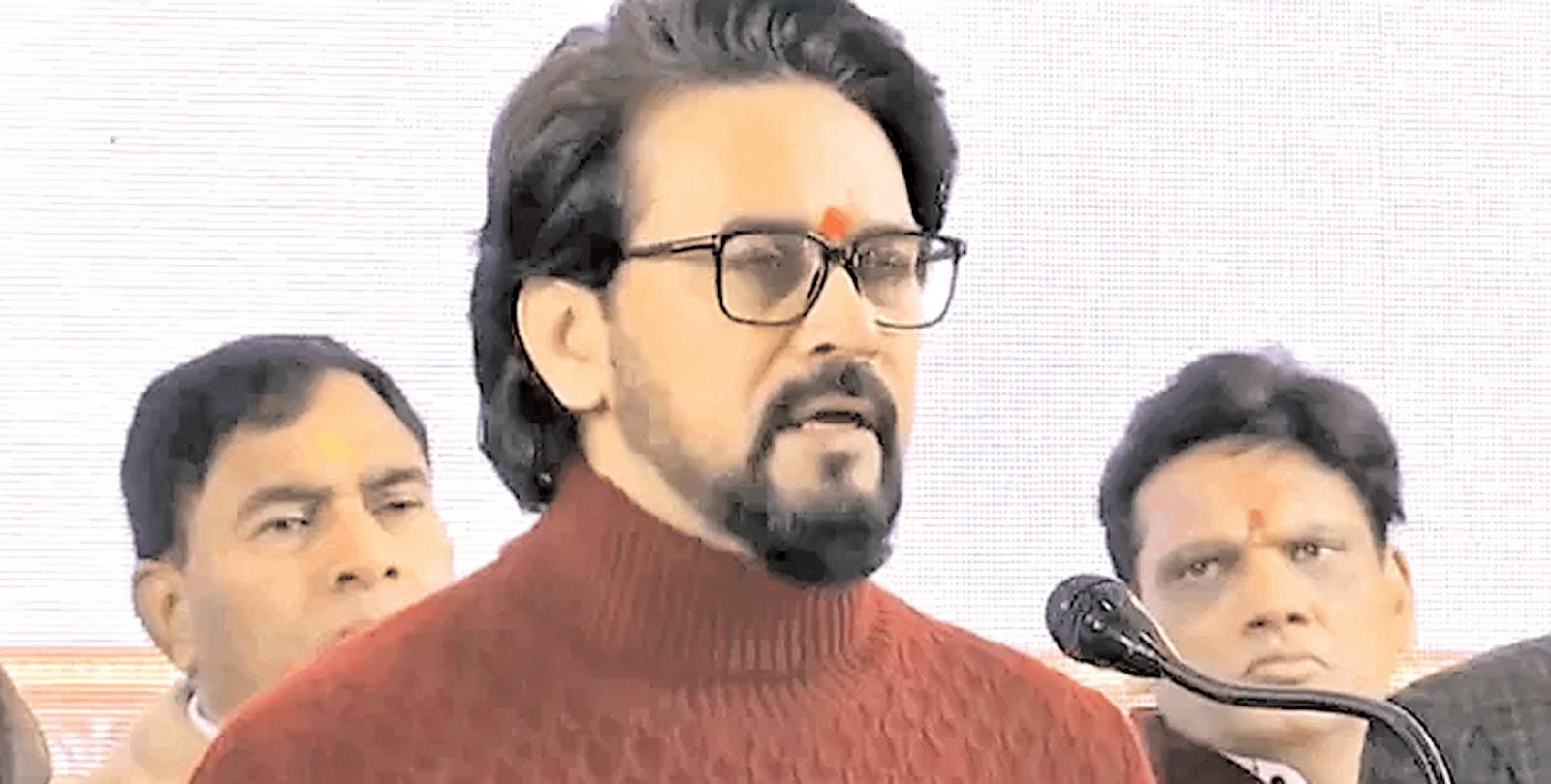 मुक्केबाजी महासंघ के अध्यक्ष पद का चुनाव नहीं लड़ सकेंगे अनुराग ठाकुर?