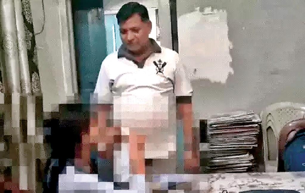 यूपी में प्रोफेसर ने पोर्न साइट पर अपलोड किए अश्लील वीडियो