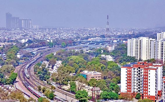 अगले माह सड़कों पर उतरेंगी 1,000 इलेक्ट्रिक बसें