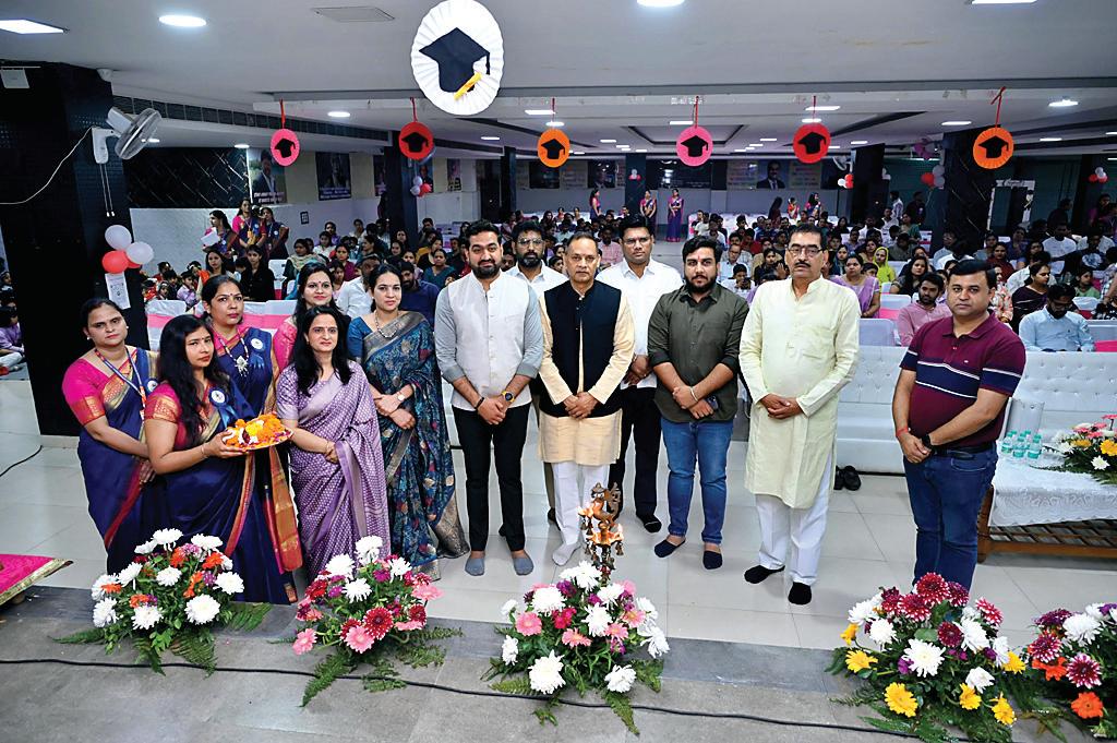 विद्यासागर इंटरनेशनल स्कूल सेक्टर-2 ने वितरित की 5 लाख की स्कॉलरशिप