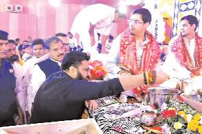 सांसद कार्तिकेय शर्मा ने एक शाम सांवरिया के नाम धार्मिक कार्यक्रम में शिरकत की