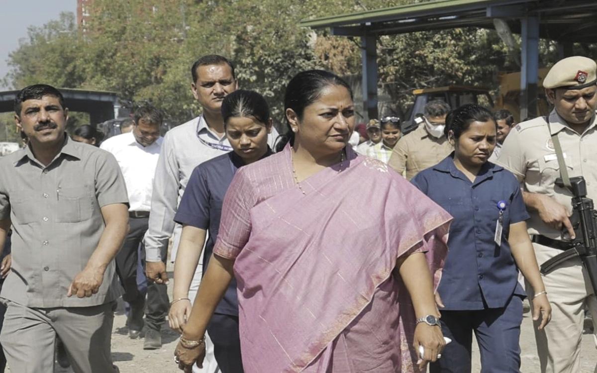 प्राइवेट स्कूलों को सरकार ने दी चेतावनी, फीस बढ़ाई तो भुगतना होगा अंजाम : सीएम