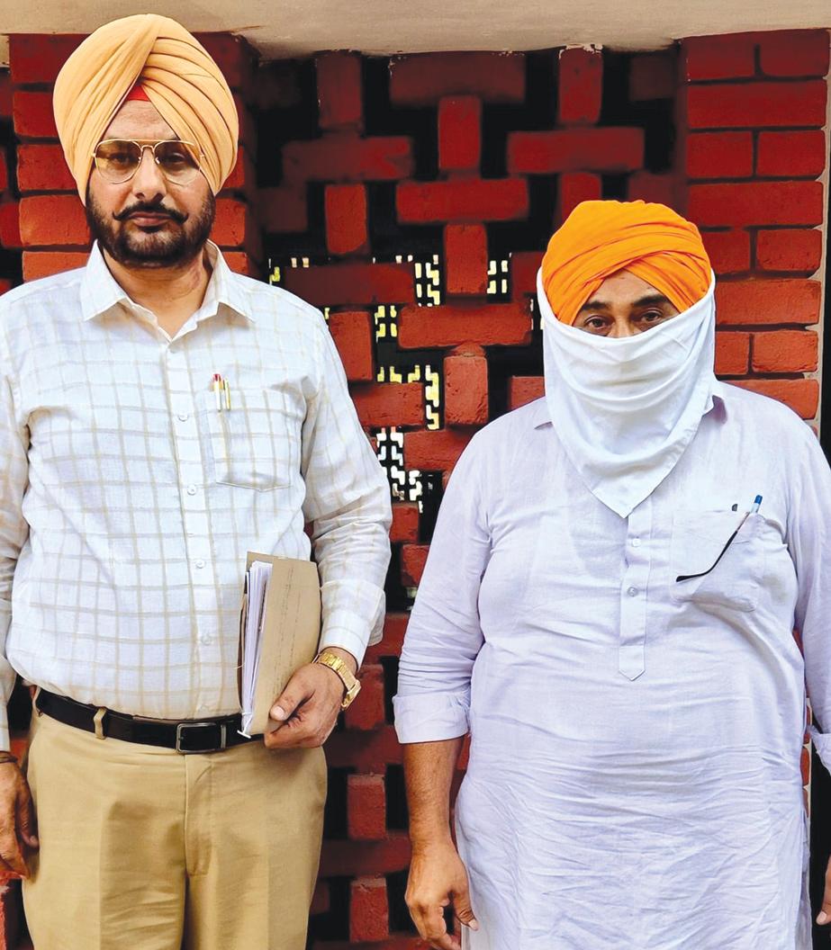 10 हजार की रिश्वत लेते एएसआई को विजिलेंस ब्यूरो ने रंगे हाथों पकड़ा