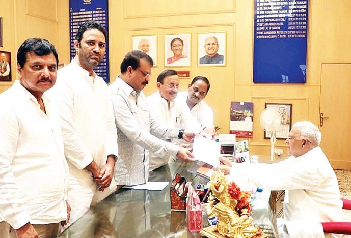मध्य प्रदेश के कांग्रेस विधायकों की मंत्री को बर्खास्त करने की मांग, राज्यपाल को ज्ञापन सौंपा