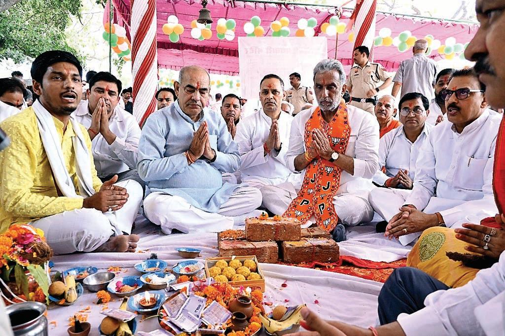 मोदी सरकार का मूलमंत्र है विकास और सुशासन : कृष्ण पाल गुर्जर