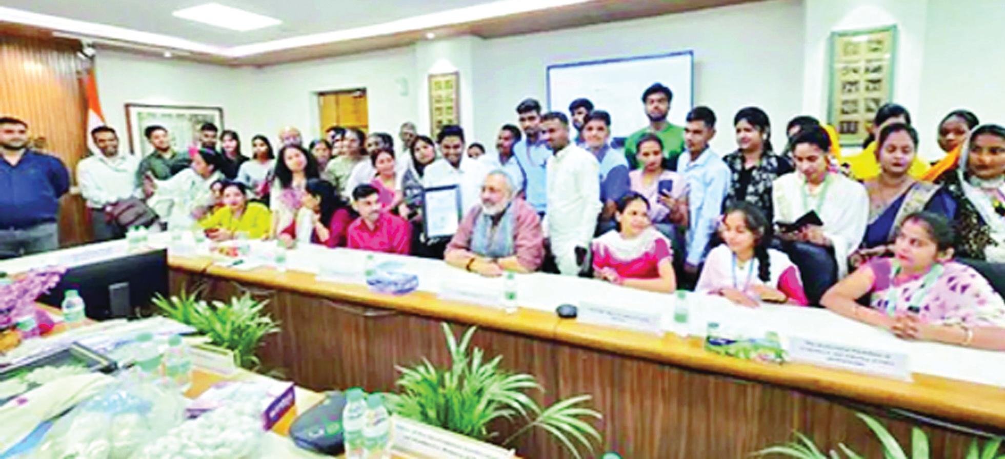 समर्थ योजना की मदद से अब तक 3.20 लाख लाभार्थियों को मिला रोजगार