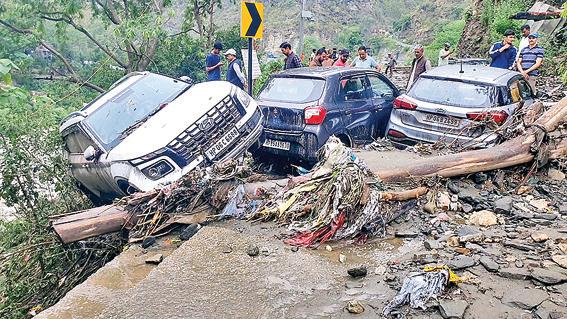 मानसून ने दी दस्तक, 4 राज्यों में पहुंचा, महाराष्ट्र में जोरदार बारिश