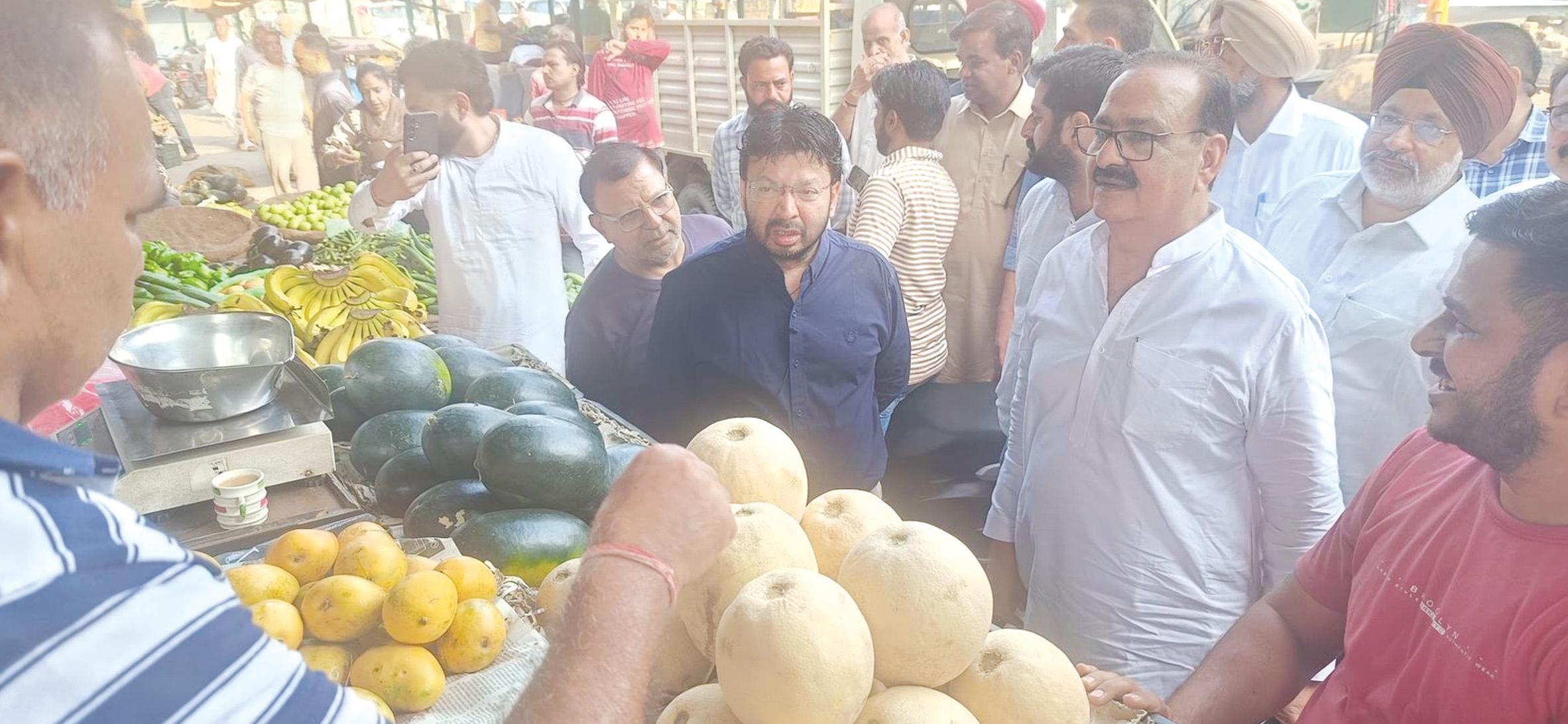 डॉ. रवजोत सिंह ने सुबह-सुबह किया अबोहर का औचक दौरा