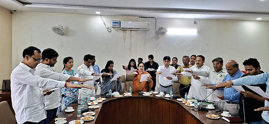 स्वच्छता पखवाड़े की शपथ ग्रहण कार्यक्रम के साथ की शुरूआत, 1 जून से 21 जून तक चलेगा