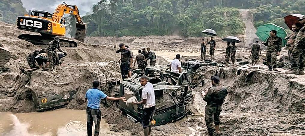 सिक्किम के लाचेन में 83 टूरिस्ट फंसे, 6 लापता, मिजोरम में 11 दिन में 626 लैंडस्लाइड, 5 की मौत