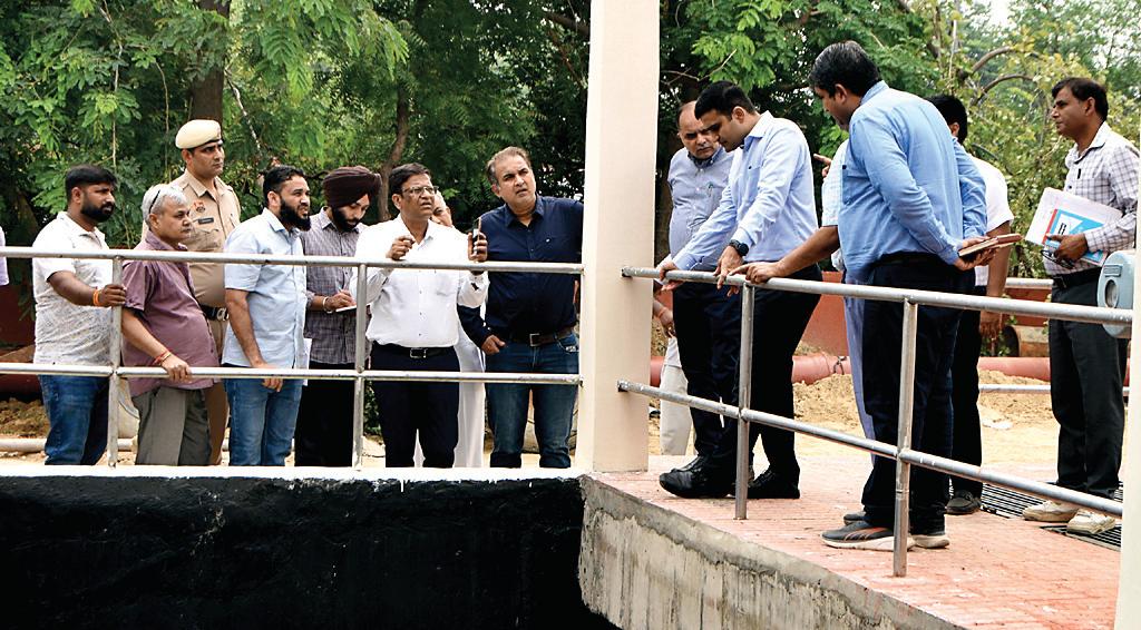 प्रशासन की प्राथमिकता लोगों को स्वच्छ और जलभराव मुक्त वातावरण उपलब्ध हो : डीसी