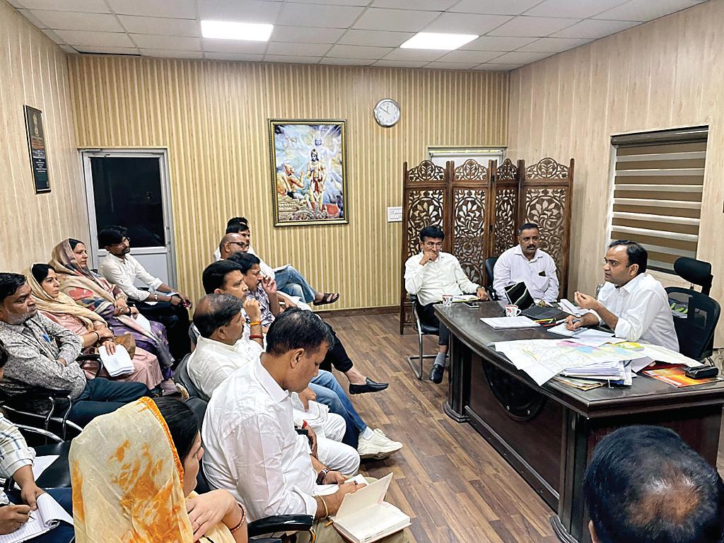 ज्वाइंट कमिश्नर करें पार्षदों के साथ निगम वार्डों का निरीक्षण