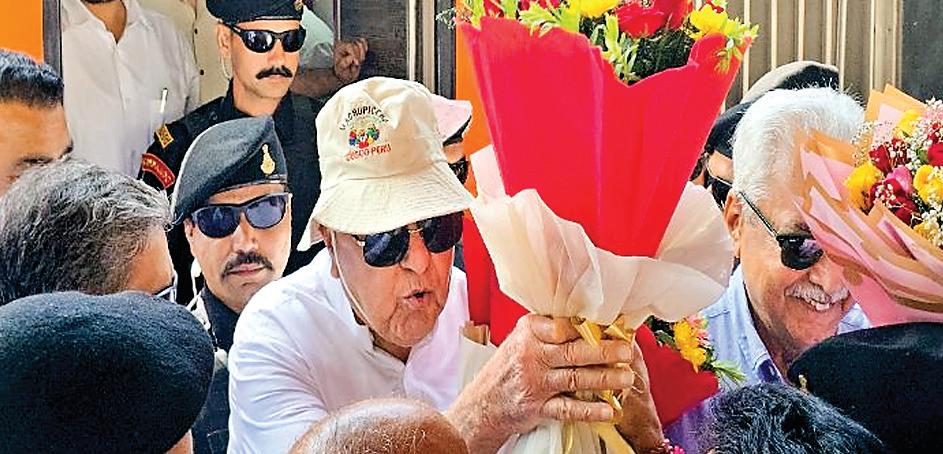 कश्मीर को देश के रेल नेटवर्क से जुड़ते देख मैं अभिभूत हूं: फारूक अब्दुल्ला