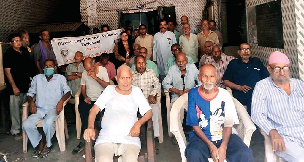 वरिष्ठ नागरिकों स्वयं को न समझें असहाय, विधिक सेवा प्राधिकरण उनके सम्मान, सुरक्षा एवं न्याय के लिए है सदैव प्रतिबद्ध : रितु यादव