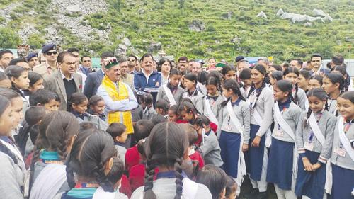 छात्रों को व्यवहारिक ज्ञान प्रदान करें अध्यापक : मुख्यमंत्री
